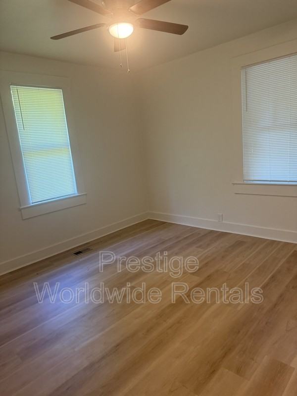 2713 Dawson St - Photo 4 of 8