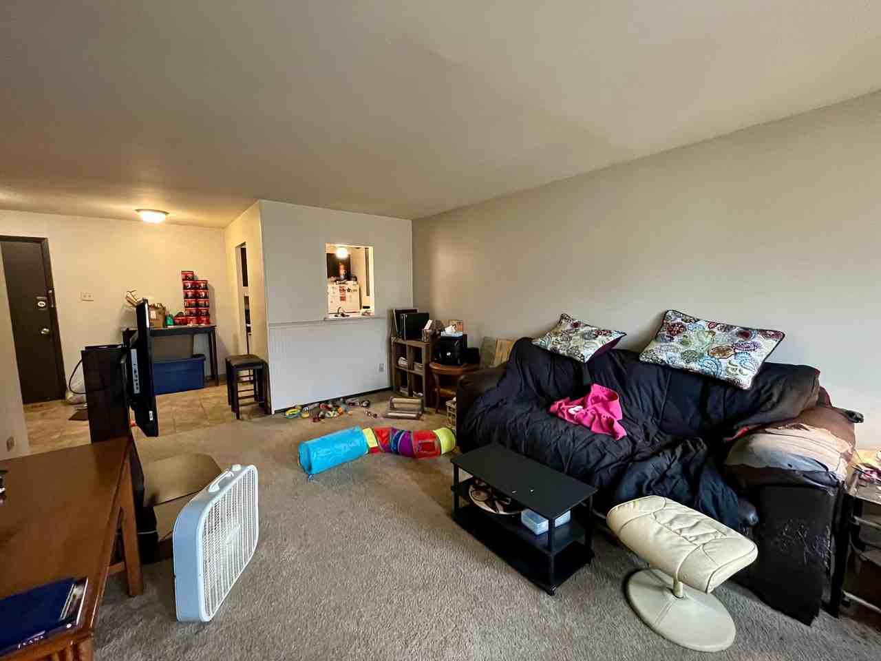 2853 S 106th St - Photo 2 of 29