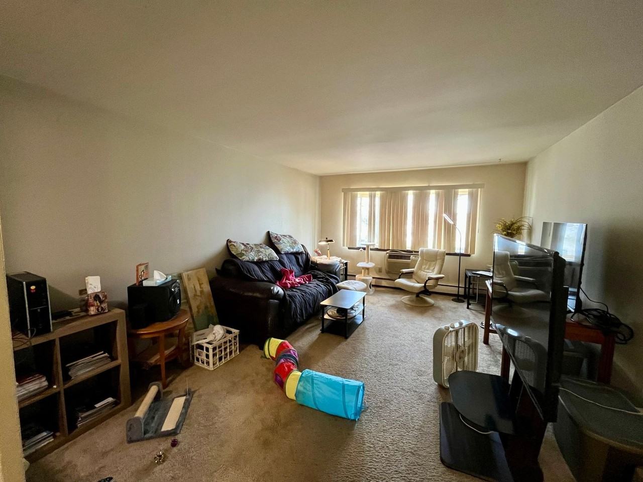 2853 S 106th St - Photo 3 of 29