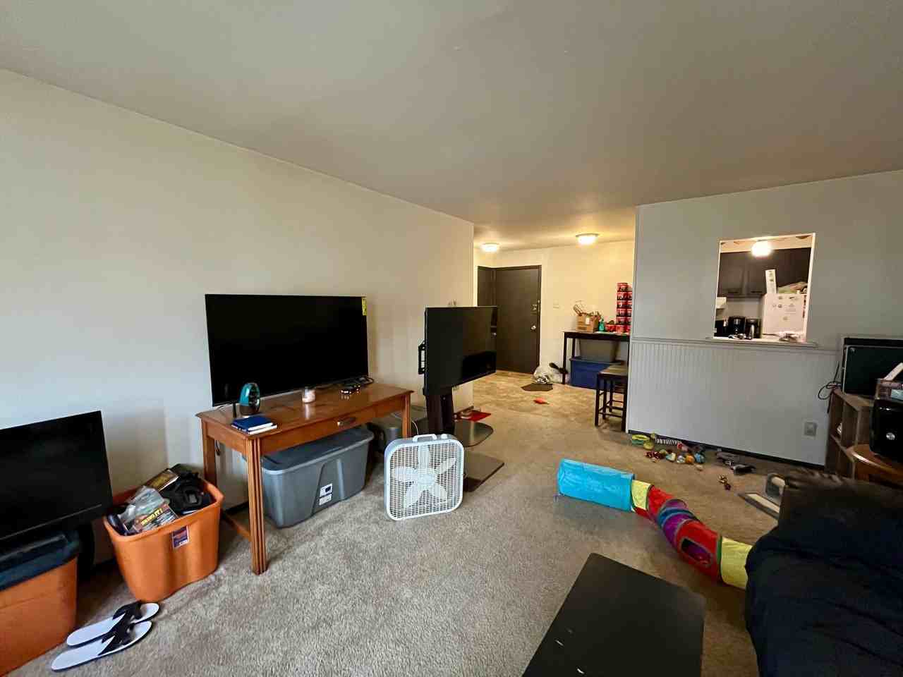 2853 S 106th St - Photo 7 of 29