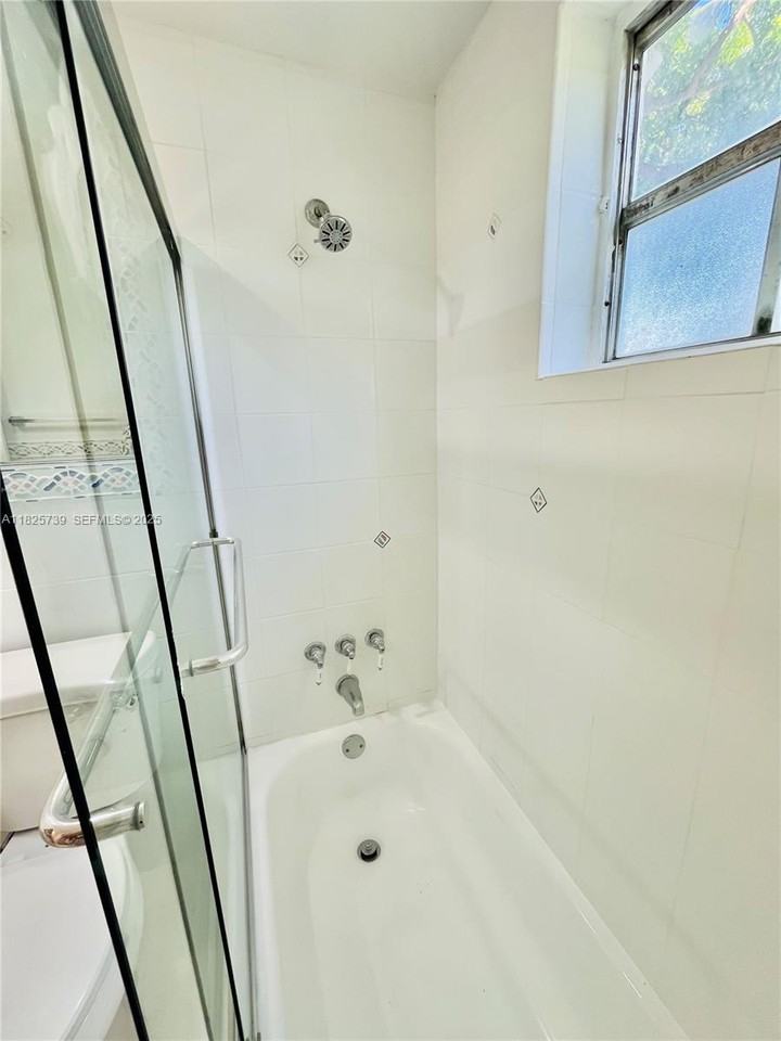 251 Galen Drive #101E