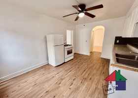 featured image of 52 Cedar St