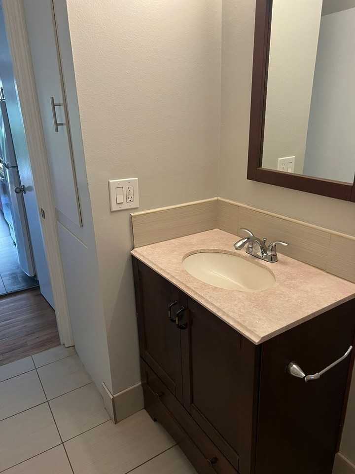 The Thunderbird Apartments - Photo 2 of 12