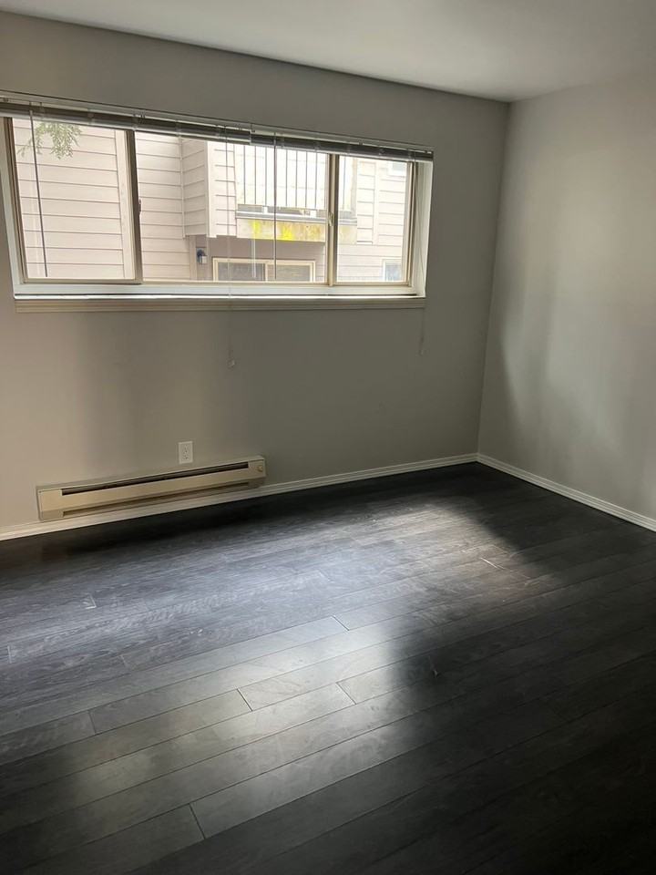 The Thunderbird Apartments - Photo 3 of 12