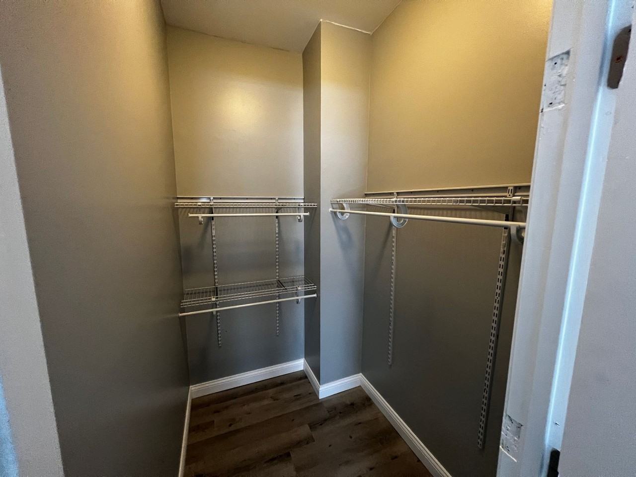 629 Clara Ave - Photo 3 of 6