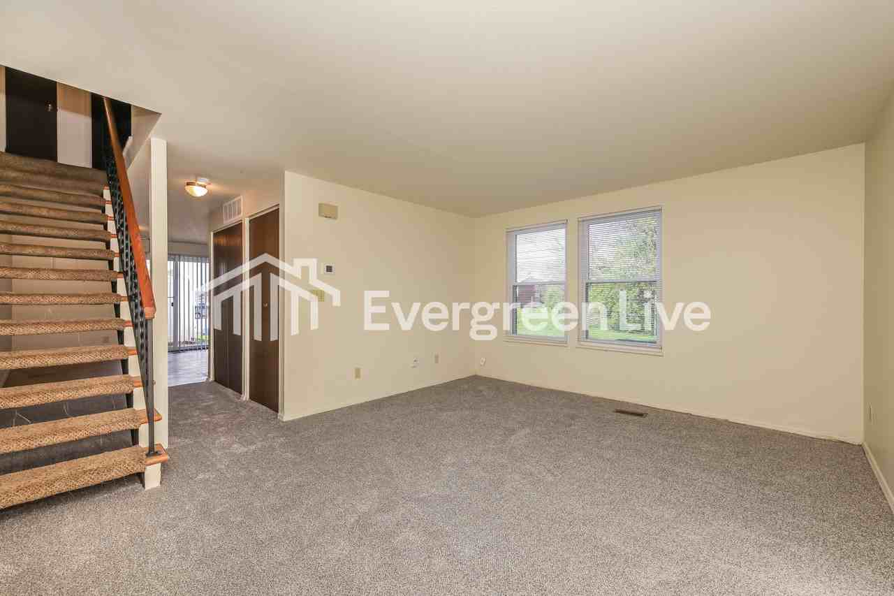 7541 Mount Hood - Photo 4 of 15