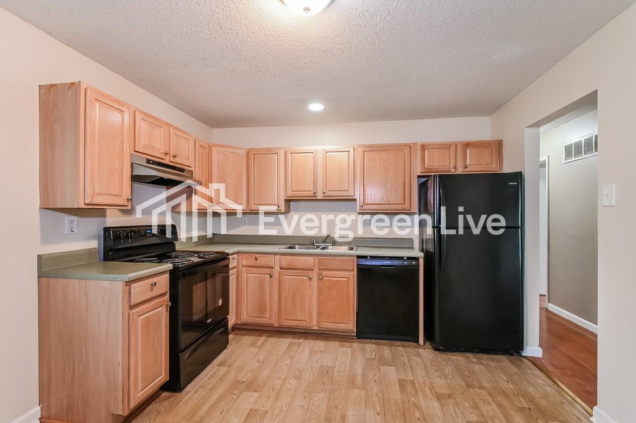 11494 Altozano Ln - Photo 6 of 15