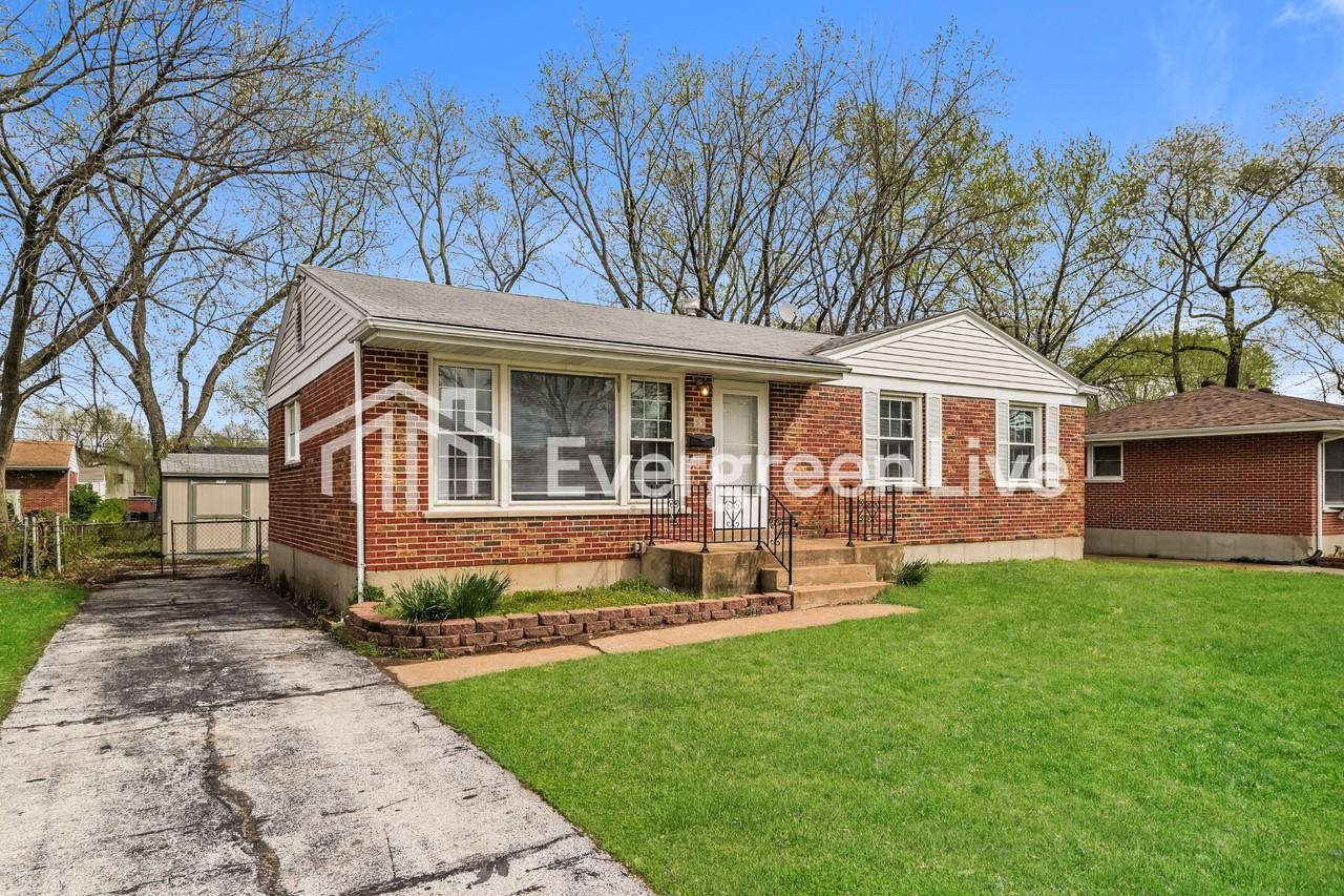35 Saint Virgil Ln - Photo 2 of 16