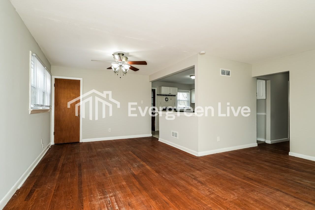 35 Saint Virgil Ln - Photo 3 of 16