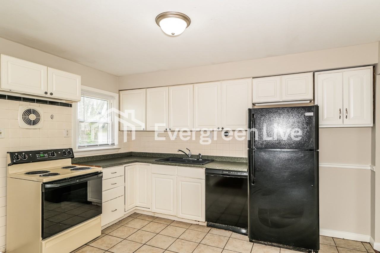 35 Saint Virgil Ln - Photo 5 of 16