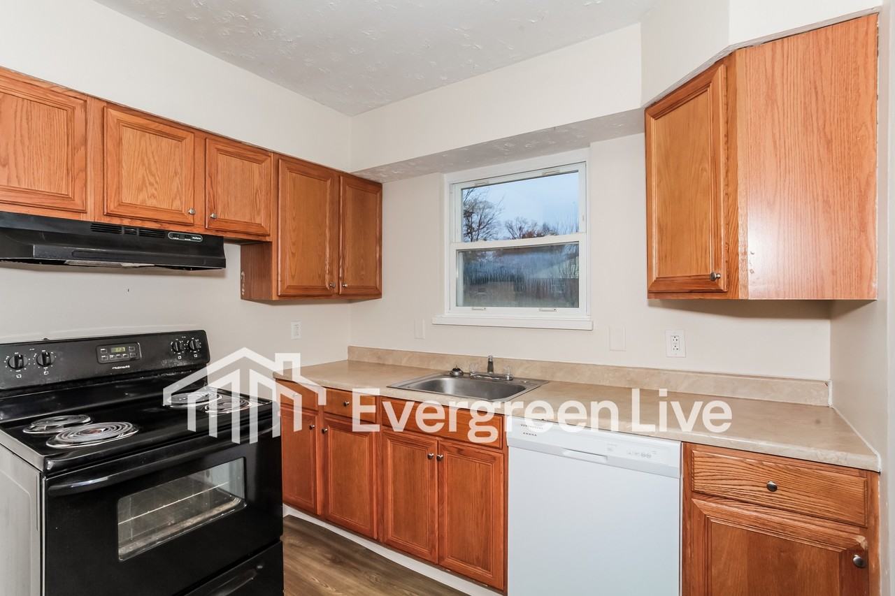 937 Glasgow Dr - Photo 6 of 15