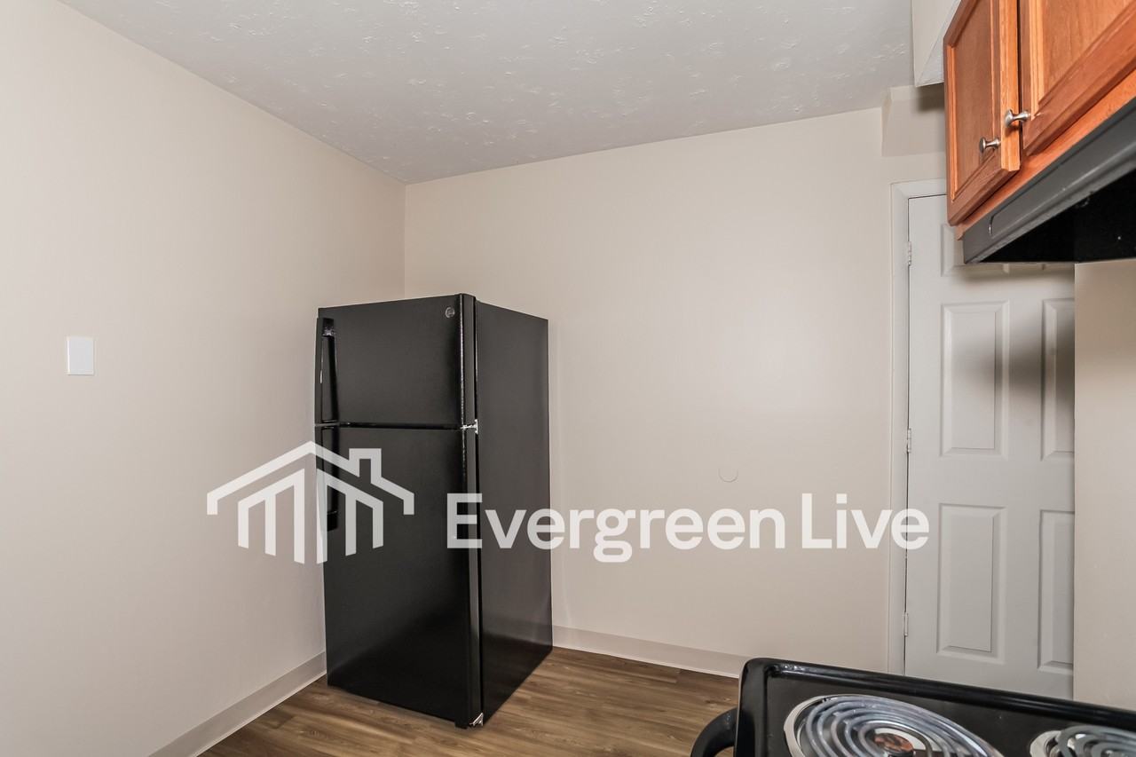 937 Glasgow Dr - Photo 7 of 15