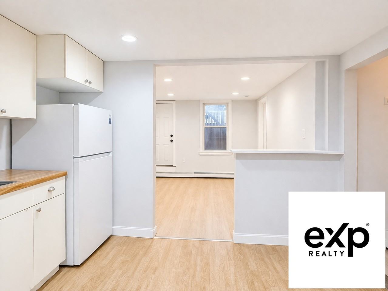 528 Bennington St #2 - Photo 4 of 13