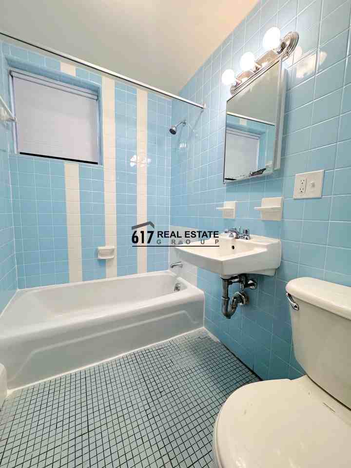 64 Brighton Ave #209 - Photo 5 of 9