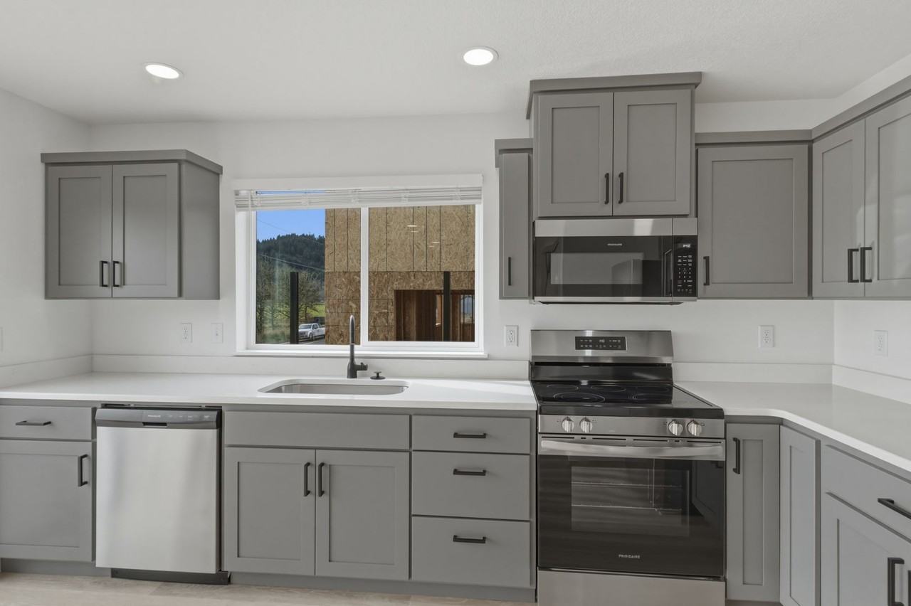 539-06 Leonard - Photo 3 of 41