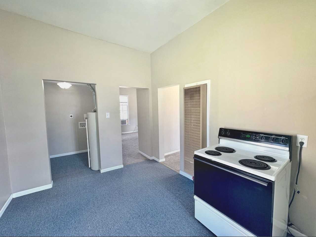 315 Jefferson St - Photo 6 of 11