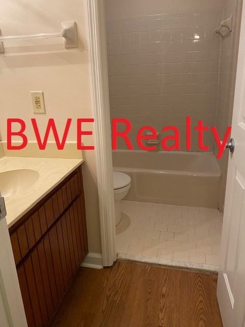 2118 Fairfax Ave #5 - Photo 2 of 8