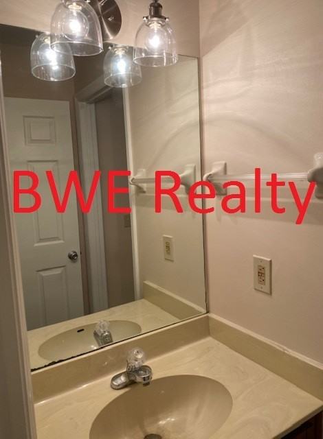 2118 Fairfax Ave #5 - Photo 3 of 8