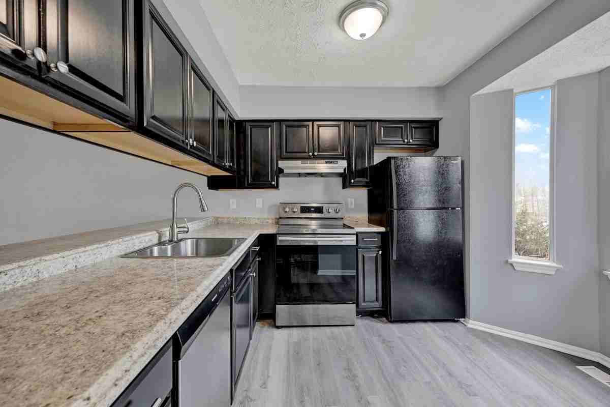 504 Park Manor Cir - Photo 6 of 18