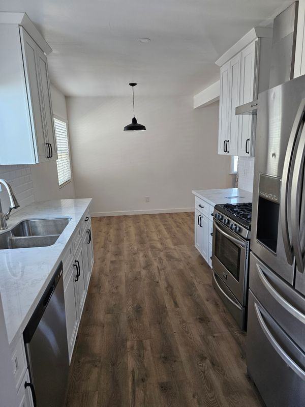 21329 Jaffrey Ave - Photo 7 of 24