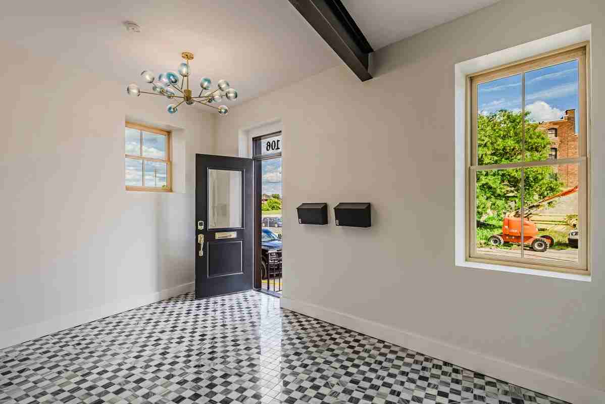 106 Hotel St ##1 - Photo 4 of 17