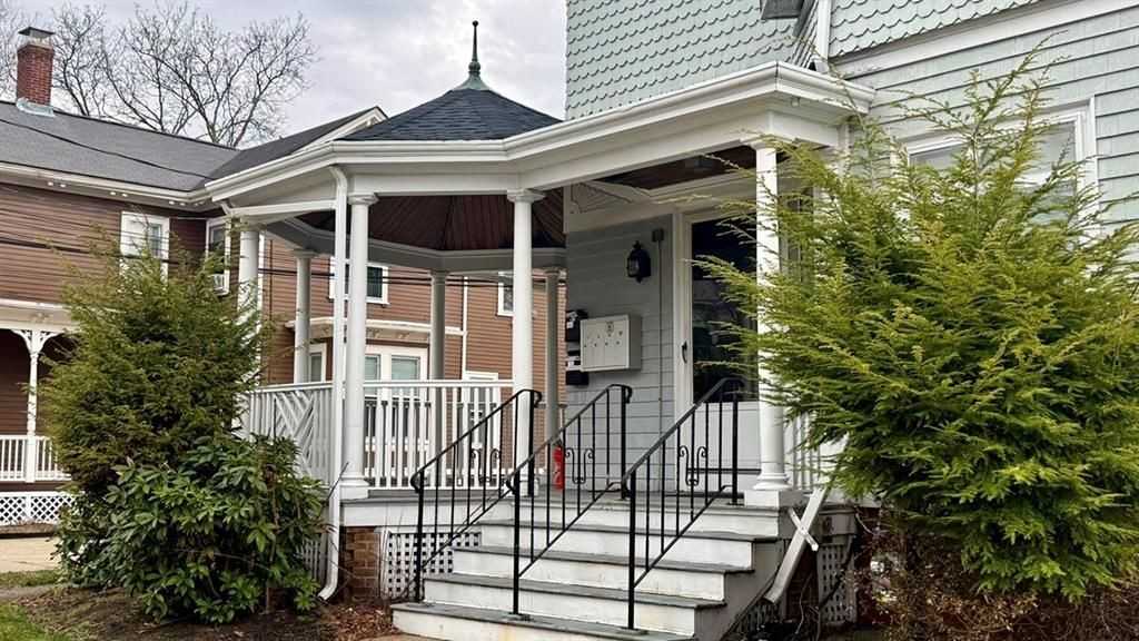 209 Cottage St ##3 - Photo 2 of 22