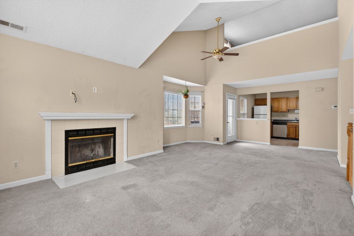 4202 Waltham Ct - Photo 2 of 29