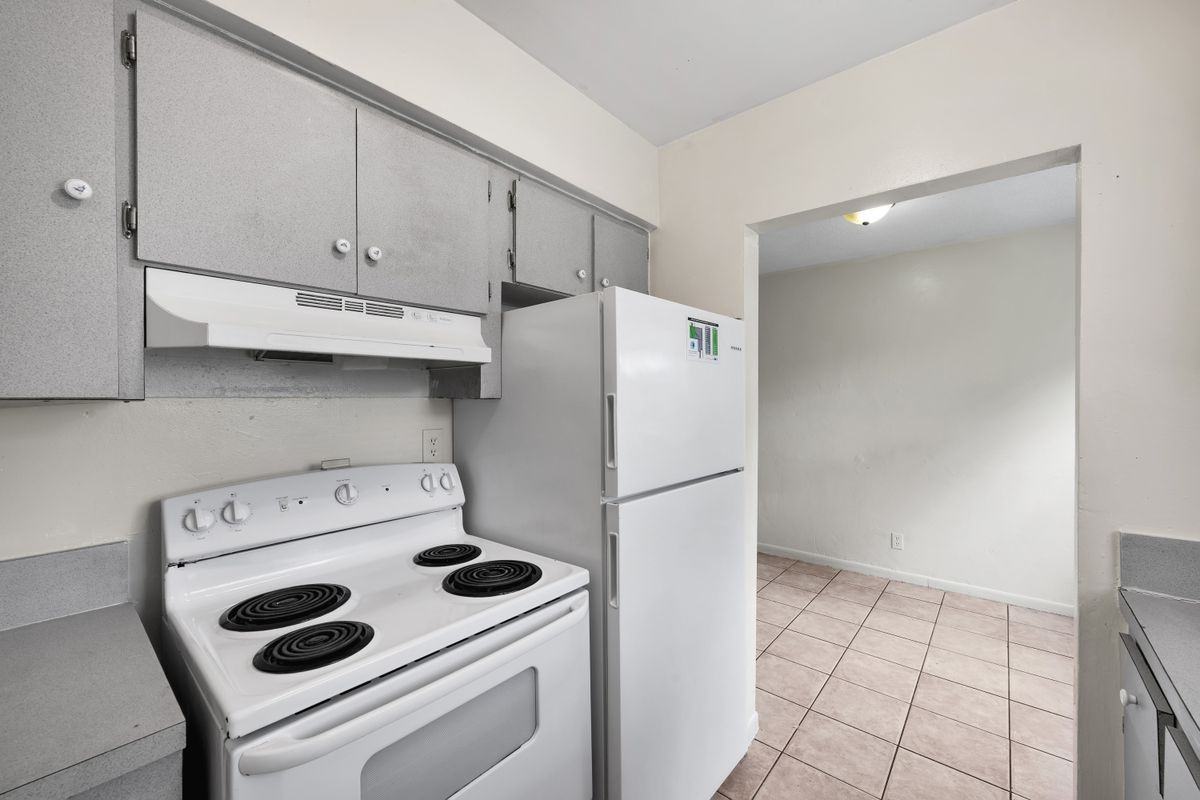 2241 Nw 59th Ter ##001 - Photo 2 of 13