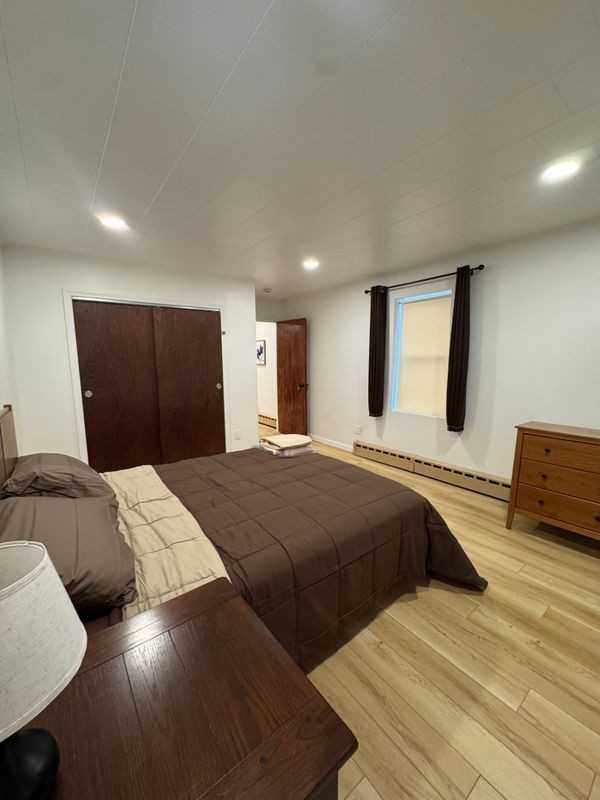 664 Chicopee St - Photo 4 of 19