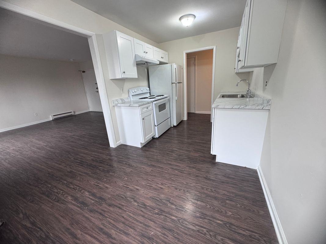 155 W Cedar St ##5 - Photo 5 of 7