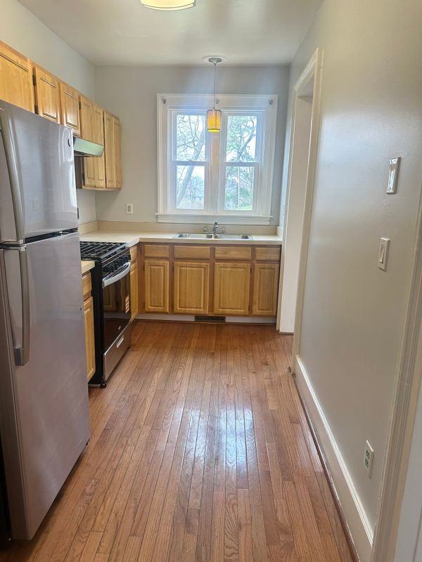 15 Westlake Ave ## 17 - Photo 4 of 24