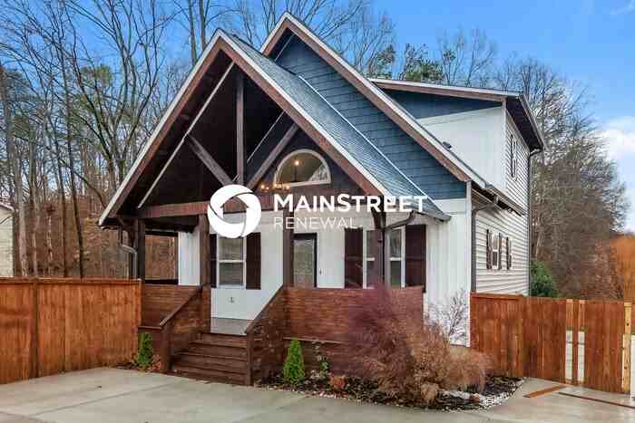 8135 Westbourne Dr - Photo 2 of 17