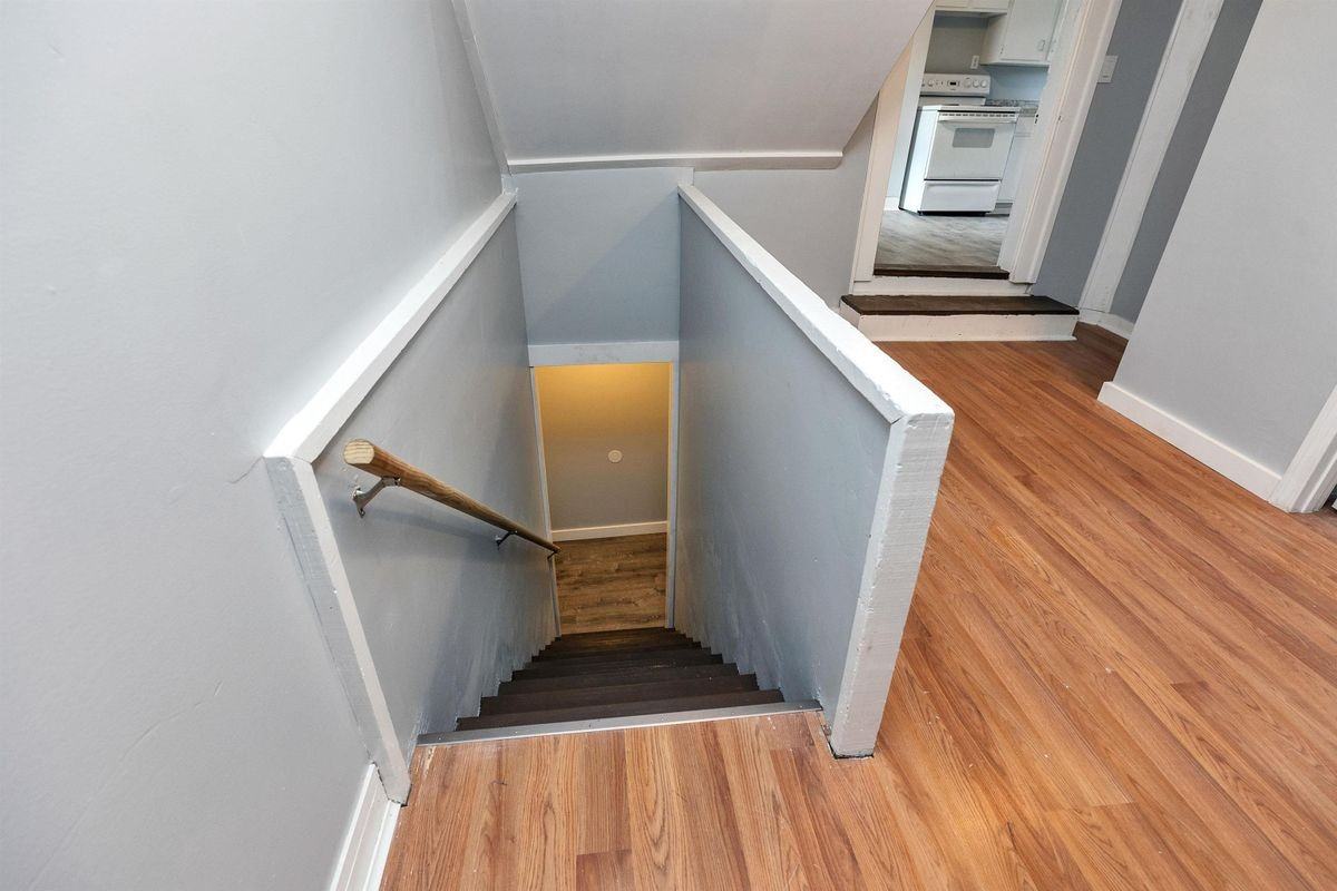 27 School St ##D - Photo 2 of 28