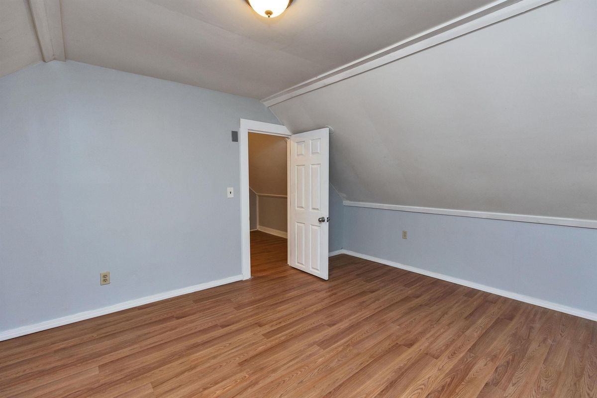 27 School St ##D - Photo 7 of 28