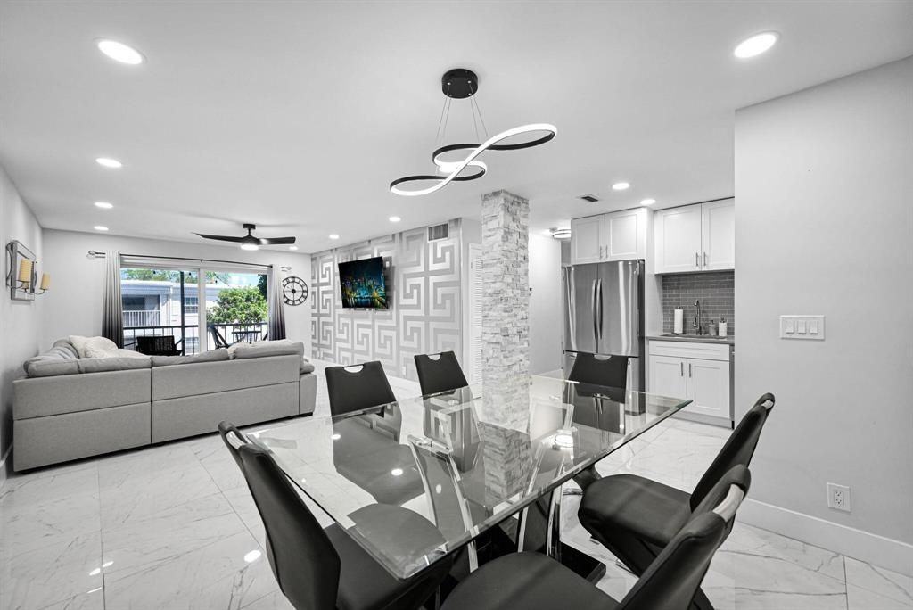 6279 Bay Club Dr - Photo 7 of 30