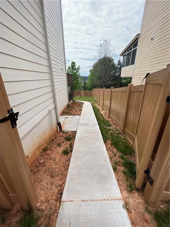 3152 Daleview Way Sw - Photo 2 of 36