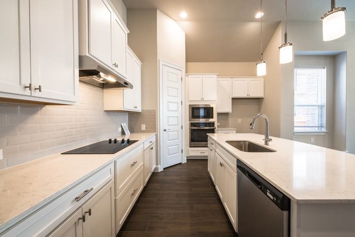 113 Old Trinity Way - Photo 3 of 32