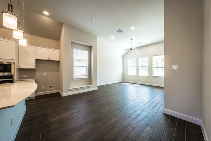 113 Old Trinity Way - Photo 4 of 32