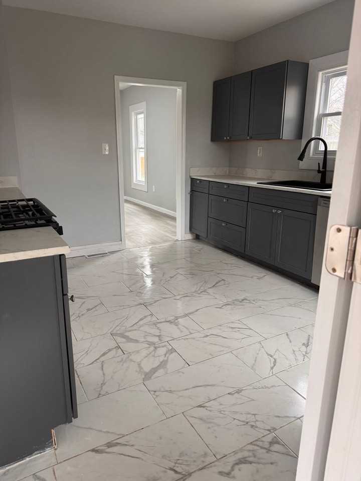 5342 Cooper St - Photo 5 of 12