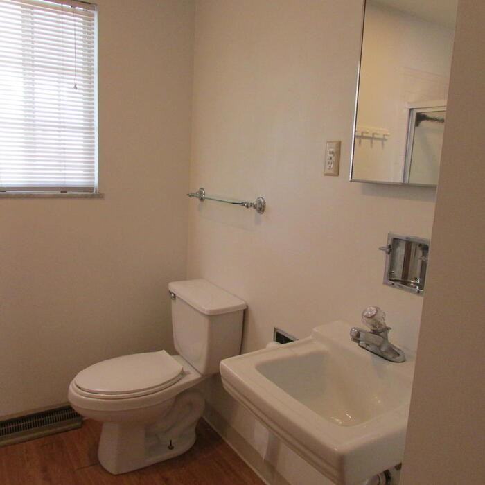 319 Johnet Dr #7 - Photo 3 of 7