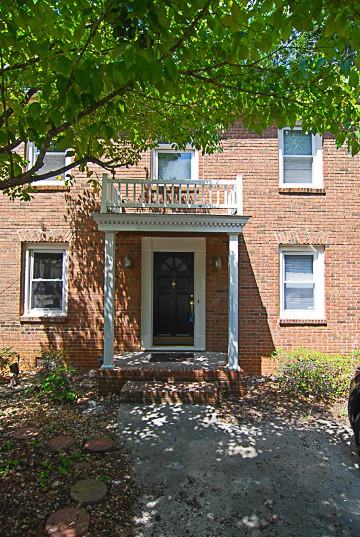 14 Crescent Ln - Photo 3 of 36