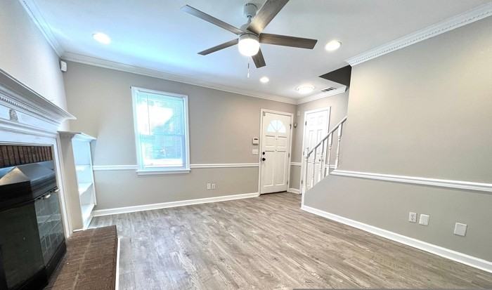 14 Crescent Ln - Photo 5 of 36