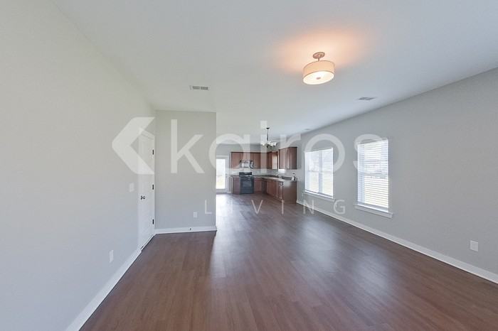 636 White Oak Cir - Photo 6 of 23