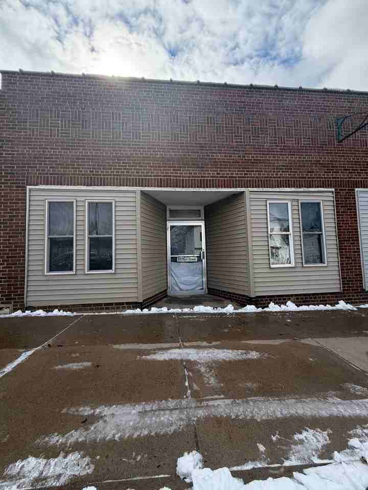 311 Main St - Photo 3 of 4