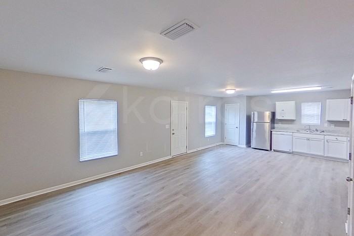 2595 Catalina Ct - Photo 2 of 22