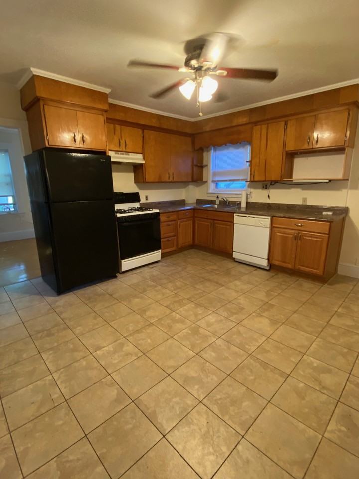 Maple St #2 - Photo 3 of 16