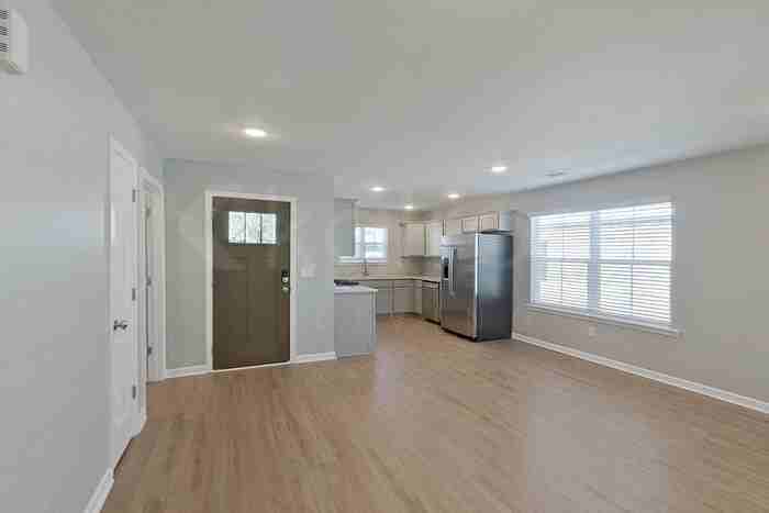 133 Denise Dr - Photo 6 of 22