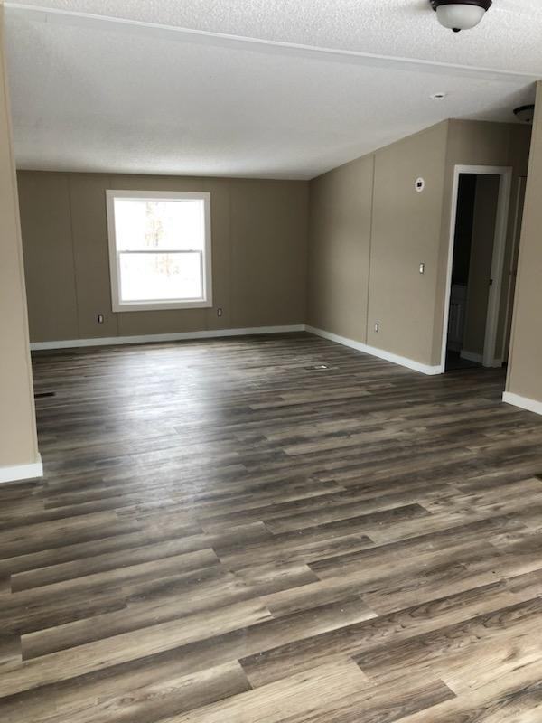 111 Greenfields Dr - Photo 2 of 9