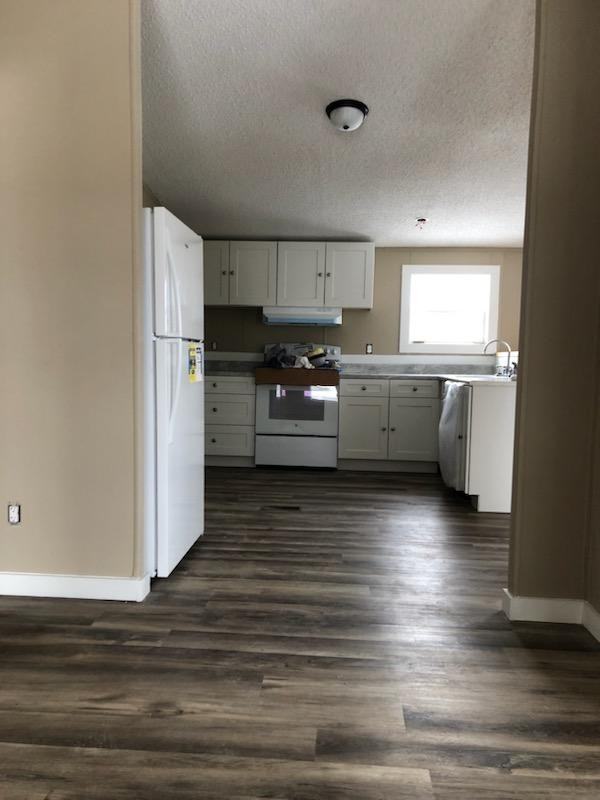 111 Greenfields Dr - Photo 4 of 9