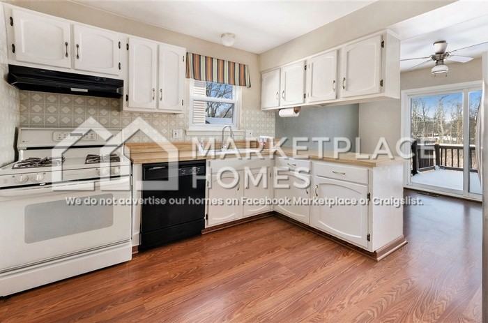 42038 Cherry Hill Rd - Photo 5 of 23